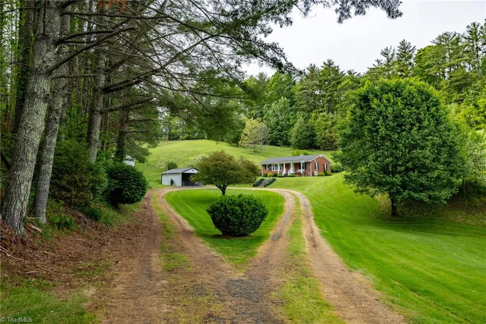 8693 NC Highway 88 E Laurel Springs, NC 28644