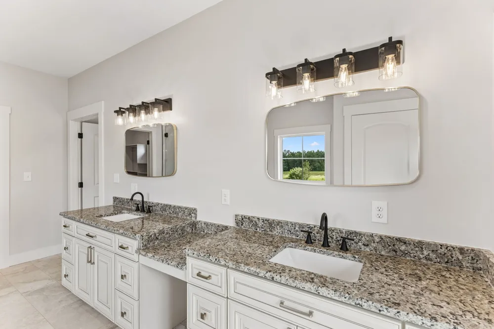 136 Summer Lake Dr Summertown, TN 38483