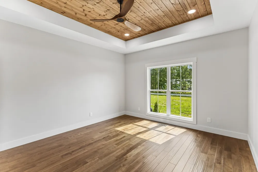 136 Summer Lake Dr Summertown, TN 38483