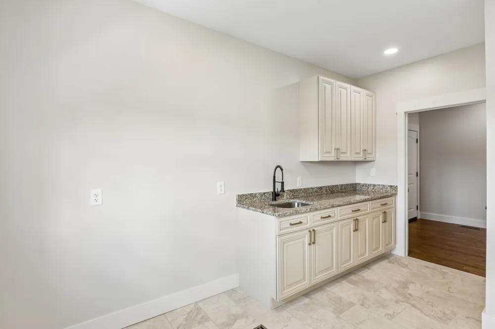 136 Summer Lake Dr Summertown, TN 38483