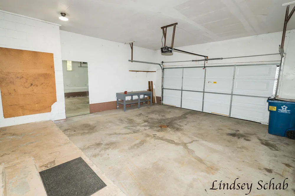 3243 Royal Oak Road Muskegon, MI 49441