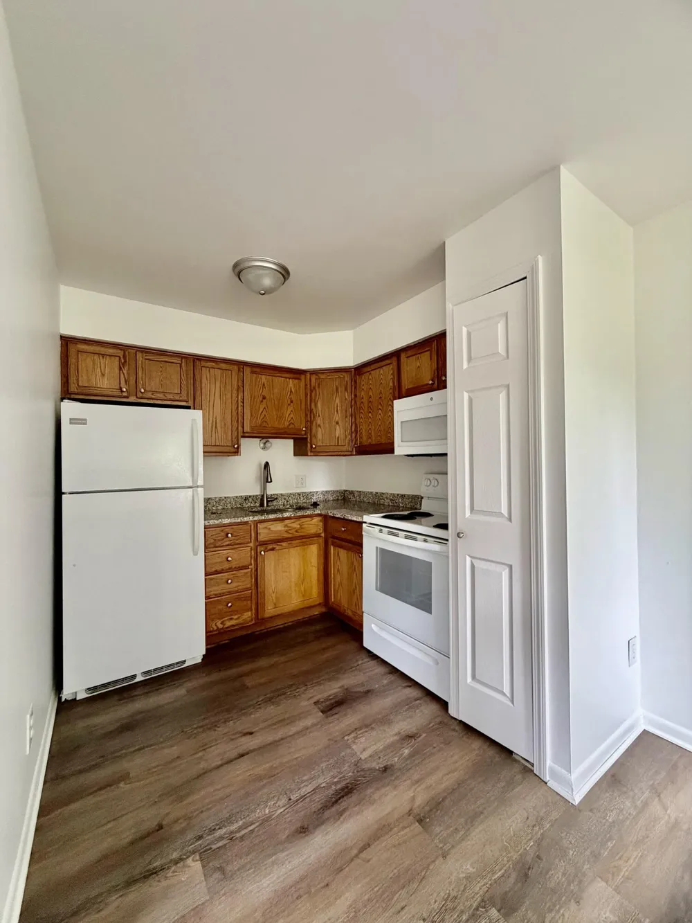 1701 Charlton Road Trenton, MI 48183