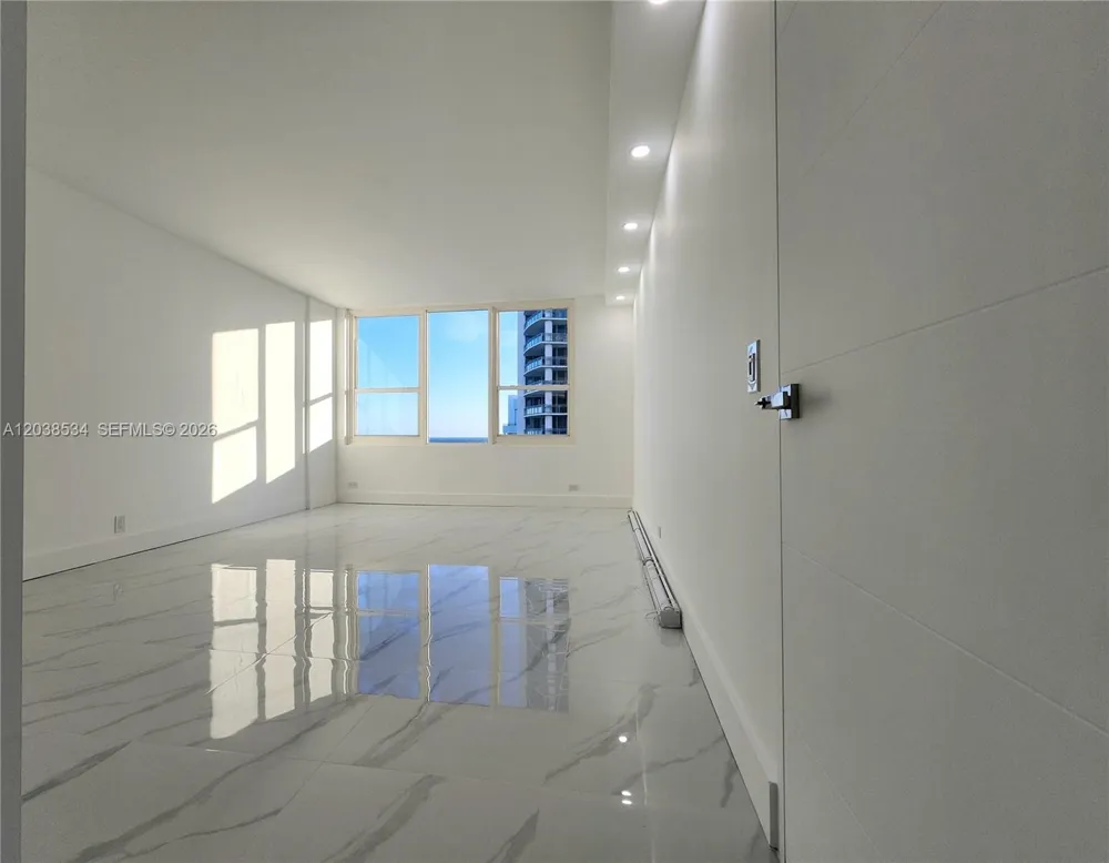 3505 S Ocean Dr #716 Hollywood, FL 33019