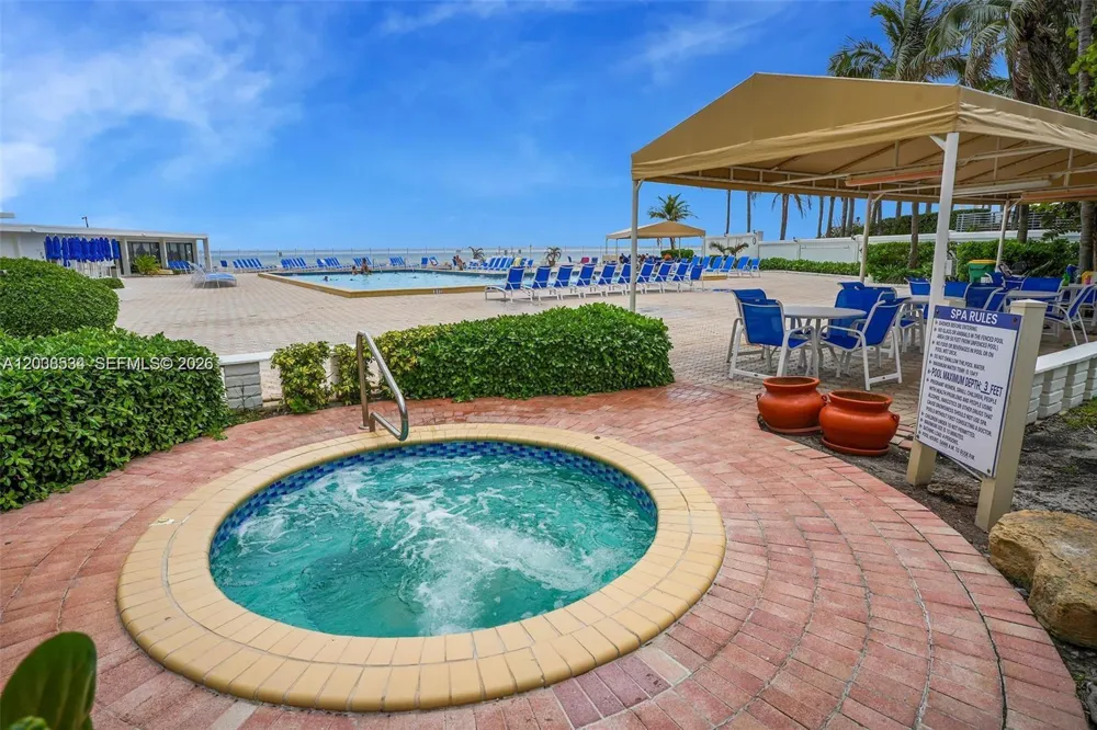 3505 S Ocean Dr #716 Hollywood, FL 33019