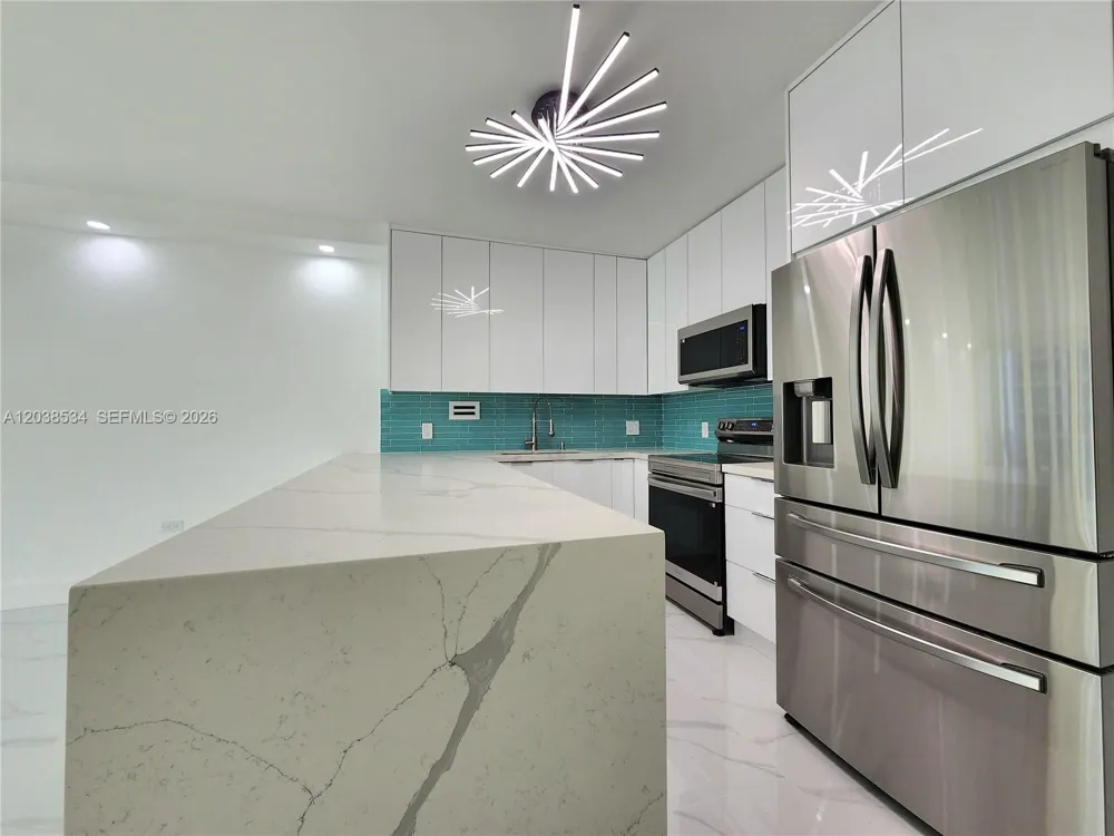 3505 S Ocean Dr #716 Hollywood, FL 33019