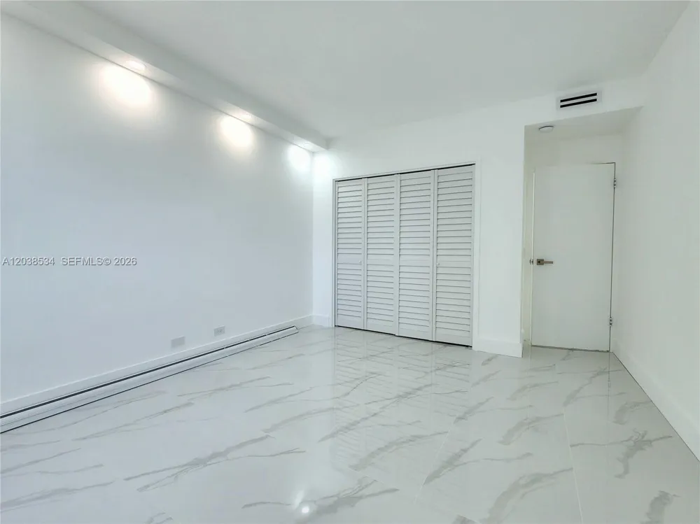 3505 S Ocean Dr #716 Hollywood, FL 33019