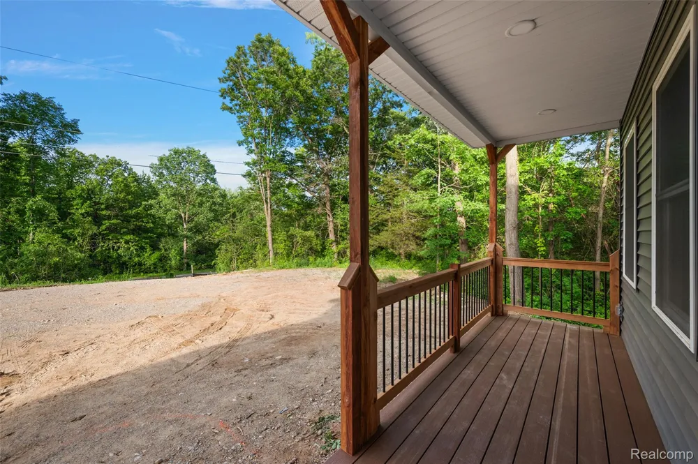 9355 Andersonville Road Springfield Charter Township, MI 48346