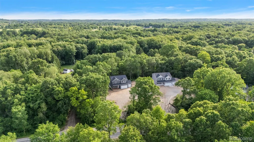 9355 Andersonville Road Springfield Charter Township, MI 48346