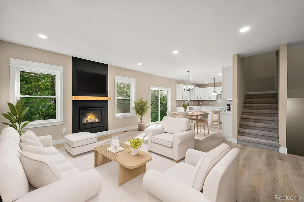 9355 Andersonville Road Springfield Charter Township, MI 48346
