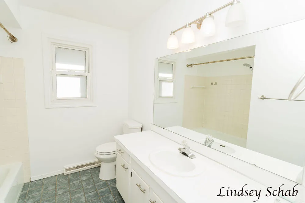 3243 Royal Oak Road Roosevelt Park City, MI 49441