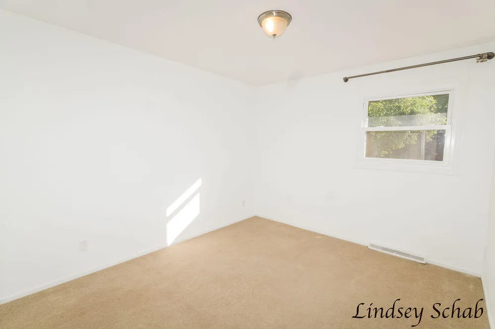 3243 Royal Oak Road Roosevelt Park City, MI 49441
