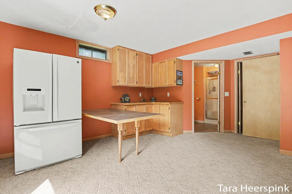 6237 Arroyo Vista Drive NE Cannon Township, MI 49341