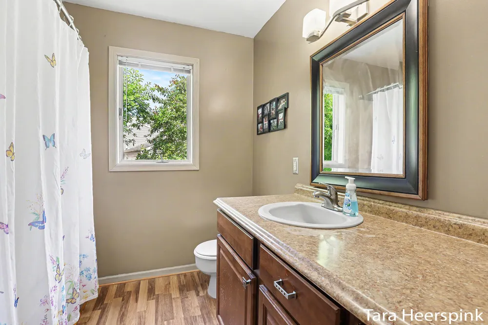 6237 Arroyo Vista Drive NE Cannon Township, MI 49341