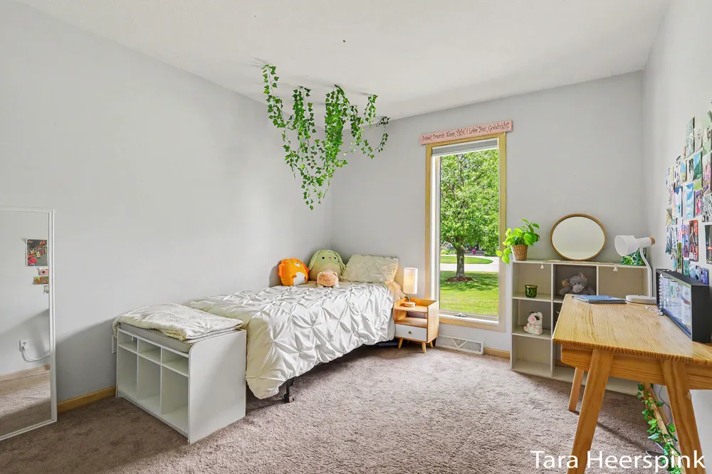 6237 Arroyo Vista Drive NE Cannon Township, MI 49341