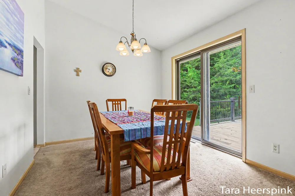 6237 Arroyo Vista Drive NE Cannon Township, MI 49341