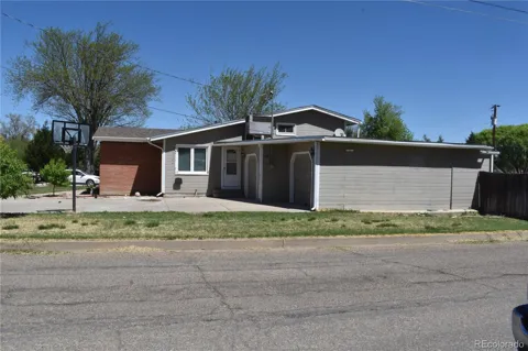 818 S 5th Street