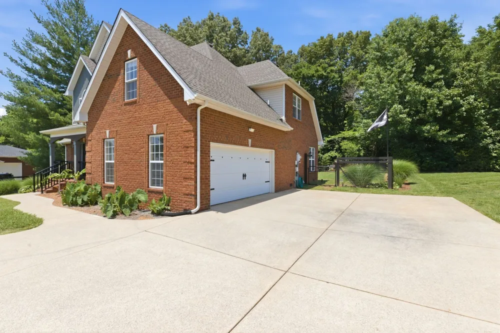 119 Macy Ct Christiana, TN 37037