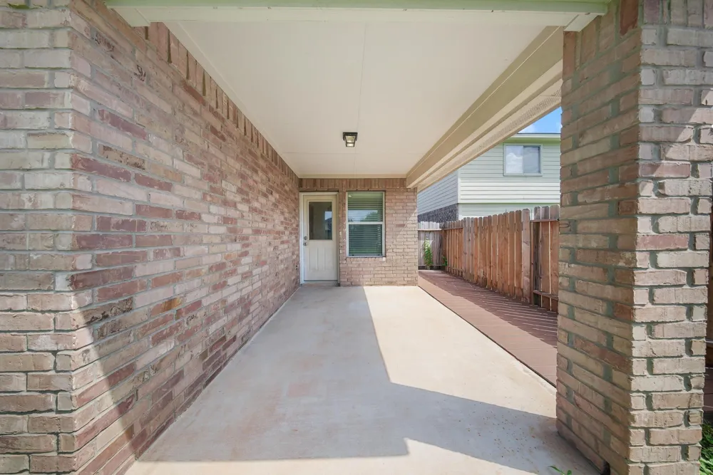 5015 Bridgecrossing Court Spring, TX 77379