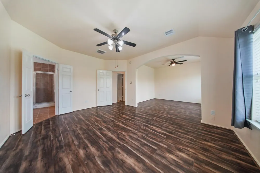 5015 Bridgecrossing Court Spring, TX 77379