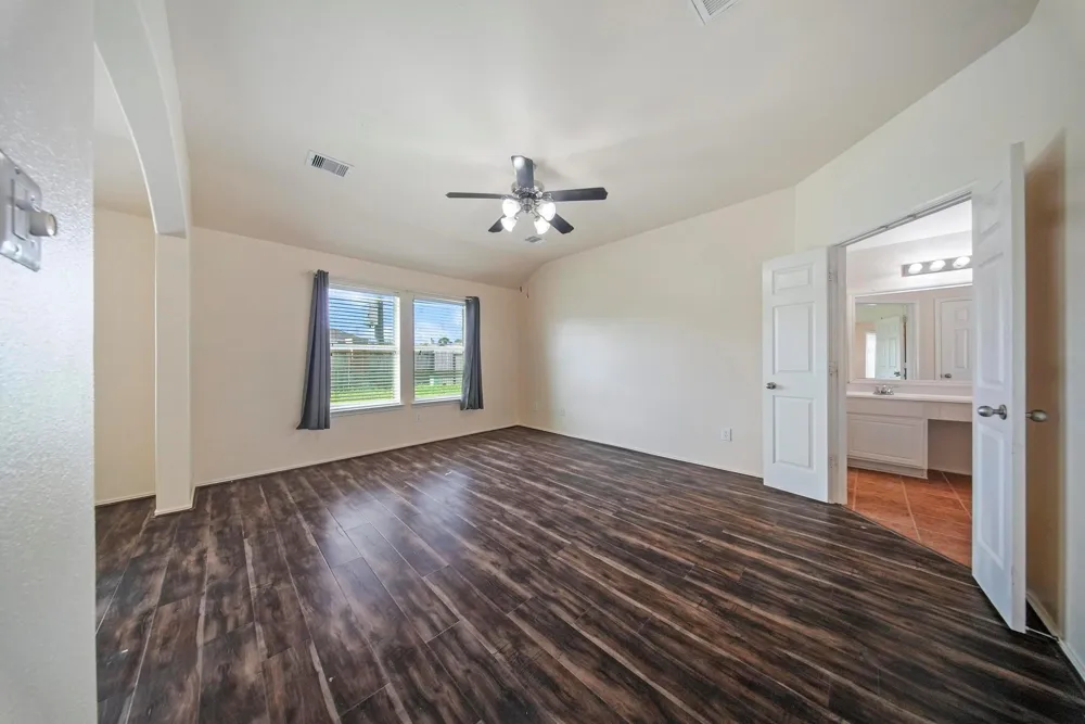5015 Bridgecrossing Court Spring, TX 77379