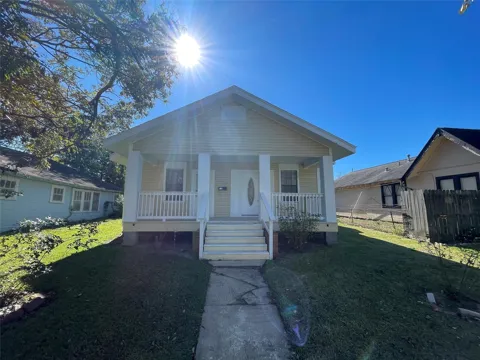 3105 Indiana Street
