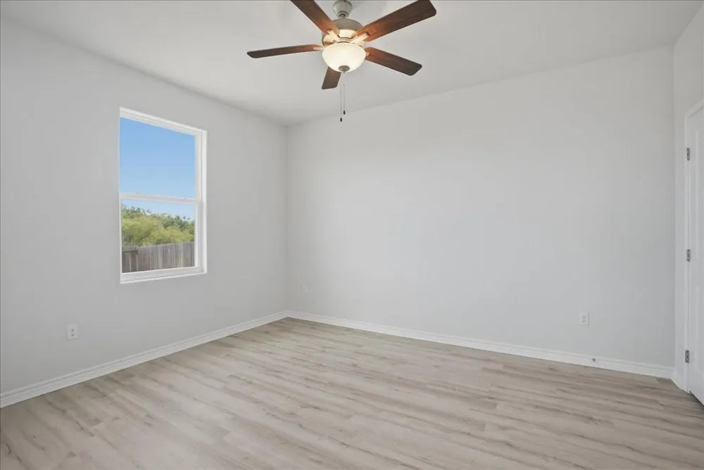 157 Shady Terrace Lane Rockport, TX 78382