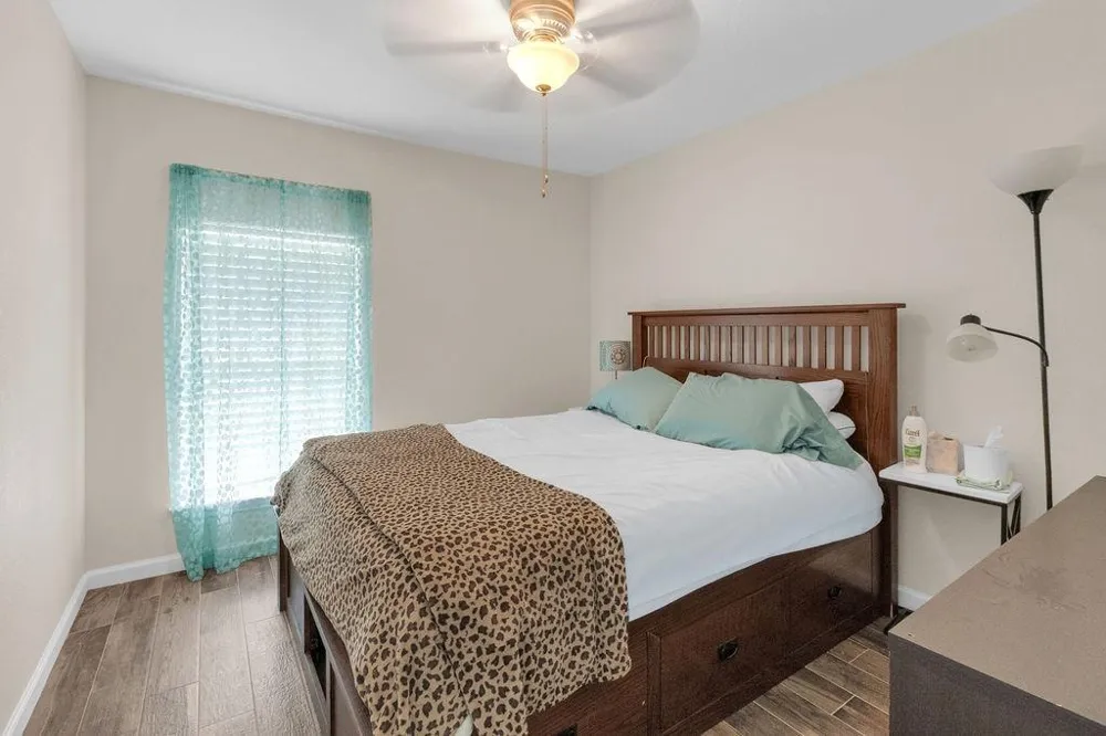 1624 Texas Avenue League City, TX 77573