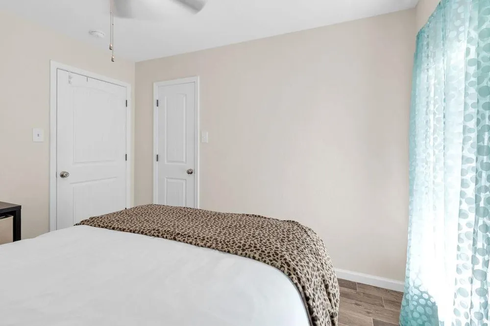 1624 Texas Avenue League City, TX 77573