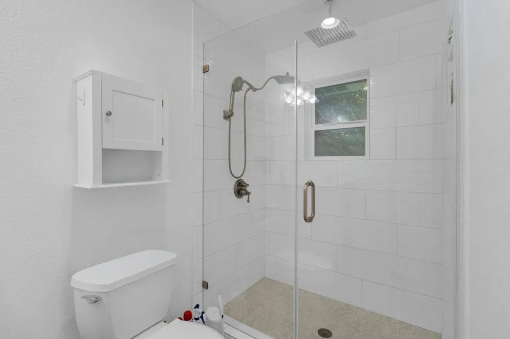 1624 Texas Avenue League City, TX 77573