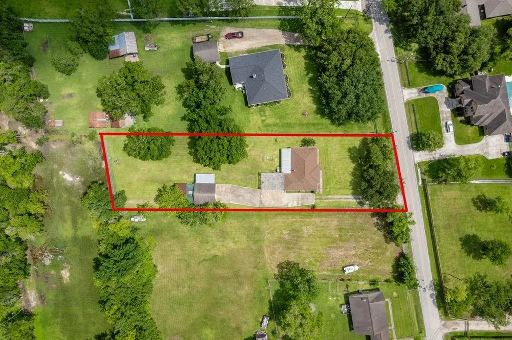 1624 Texas Avenue League City, TX 77573