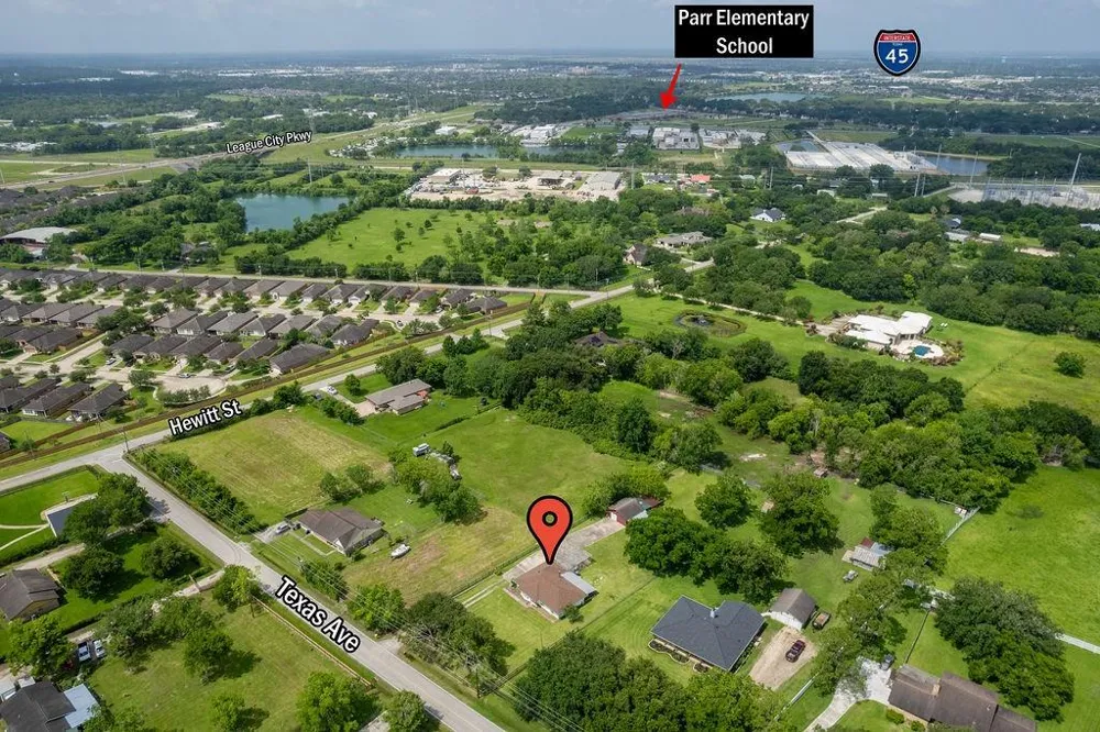 1624 Texas Avenue League City, TX 77573