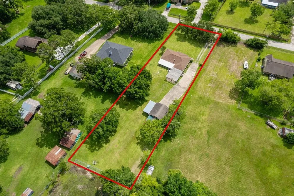 1624 Texas Avenue League City, TX 77573