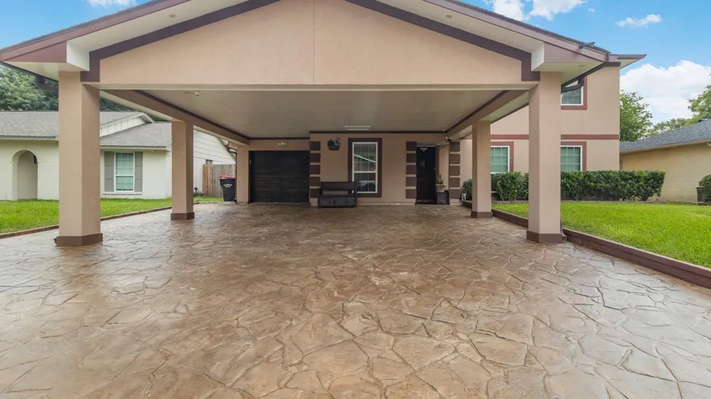 10158 Scotsbrook Drive Houston, TX 77038