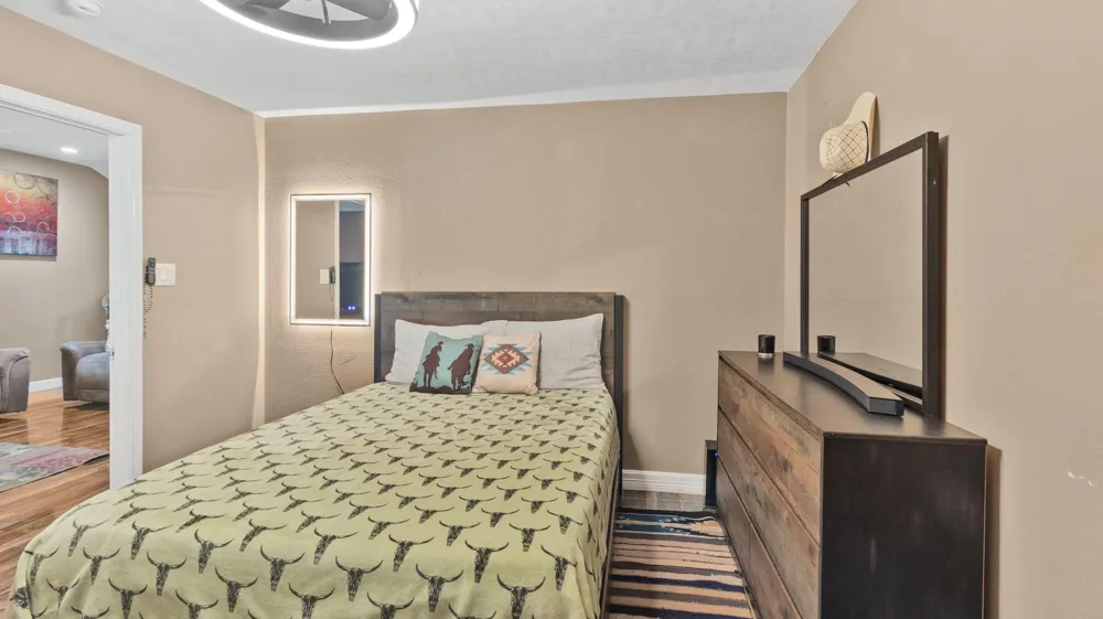 10158 Scotsbrook Drive Houston, TX 77038
