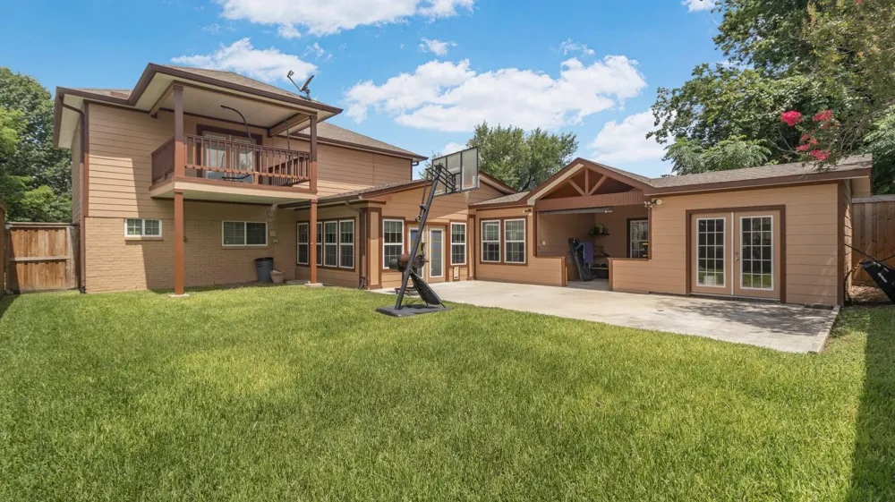 10158 Scotsbrook Drive Houston, TX 77038