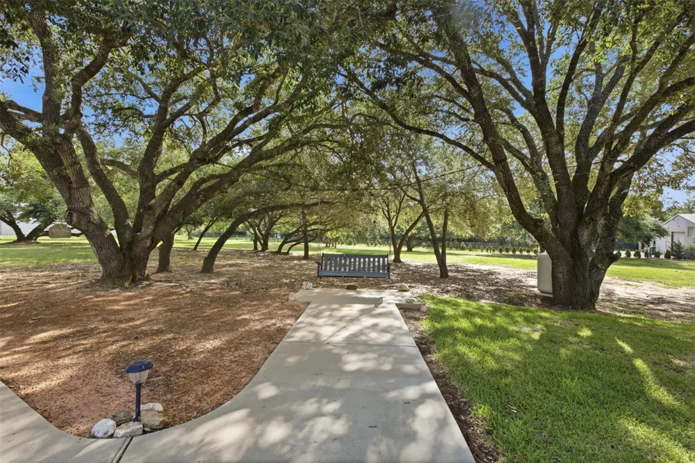 33952 Joseph Road Waller, TX 77484