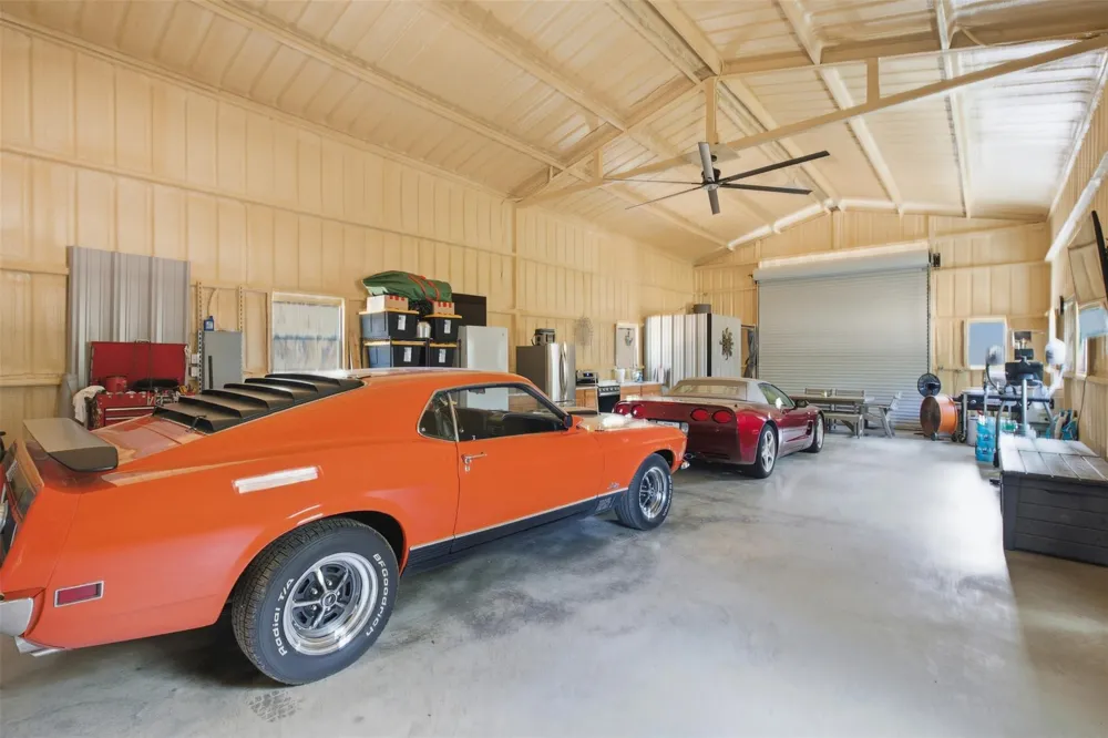 33952 Joseph Road Waller, TX 77484