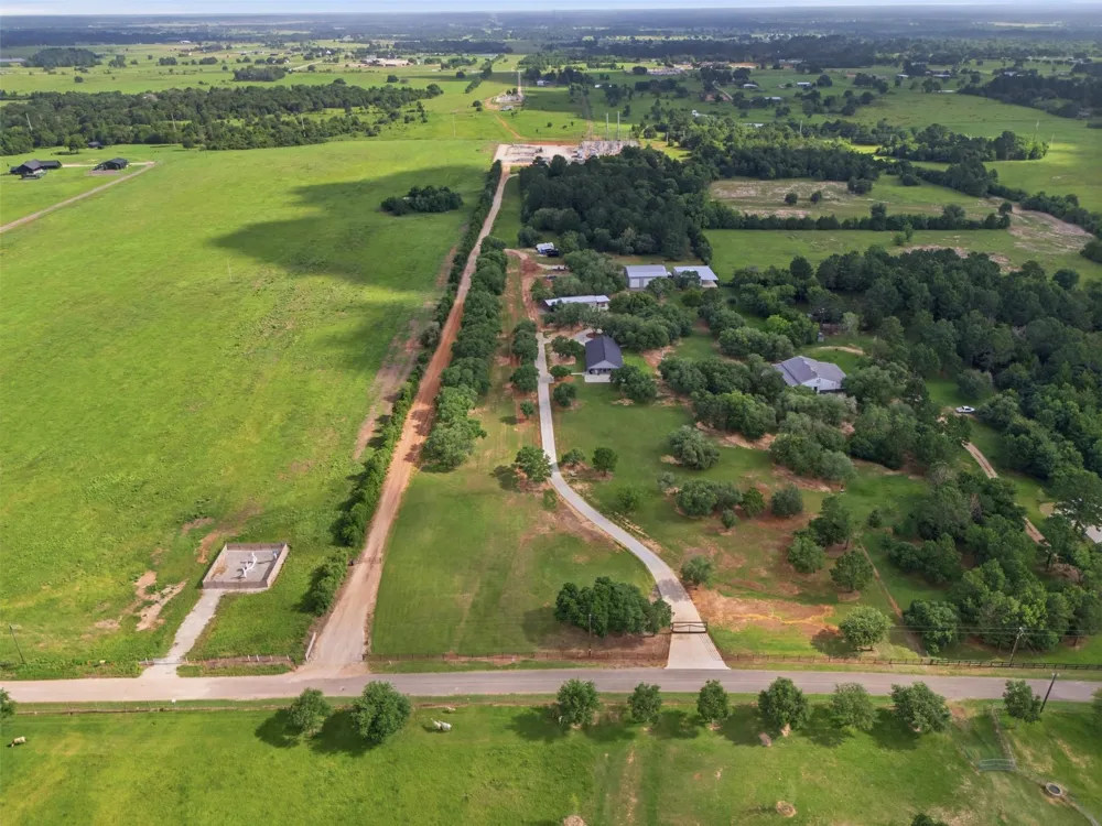 33952 Joseph Road Waller, TX 77484