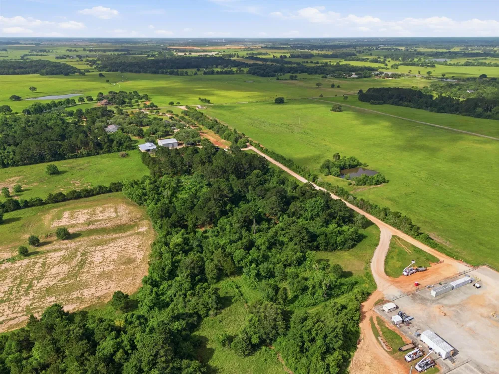 33952 Joseph Road Waller, TX 77484