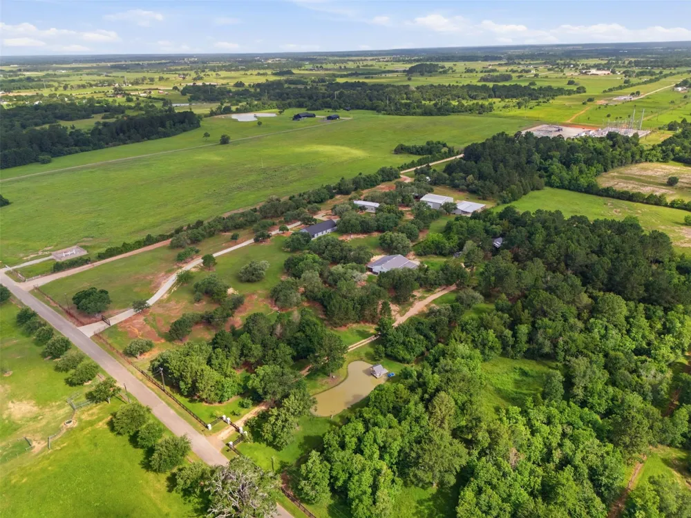33952 Joseph Road Waller, TX 77484
