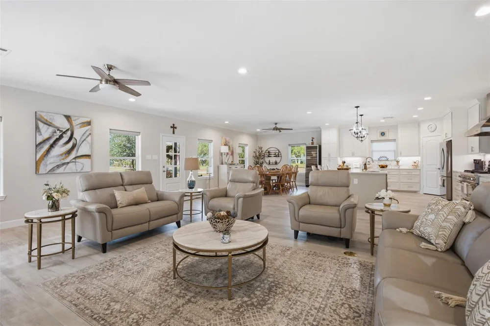 33952 Joseph Road Waller, TX 77484