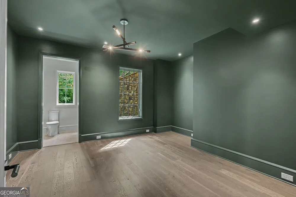 140 Cove View LN Clarkesville, GA 30523