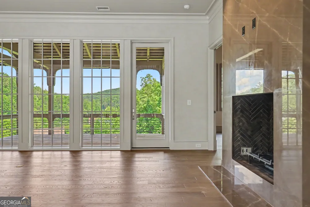 140 Cove View LN Clarkesville, GA 30523