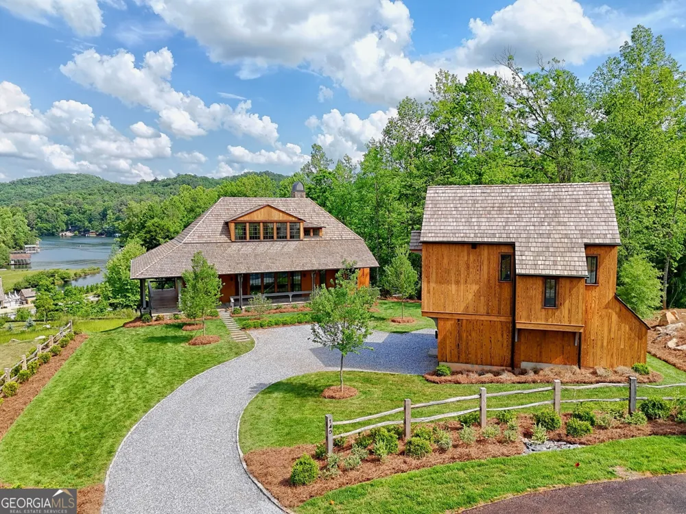 140 Cove View LN Clarkesville, GA 30523