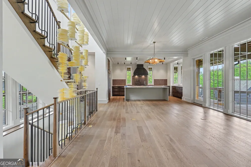 140 Cove View LN Clarkesville, GA 30523