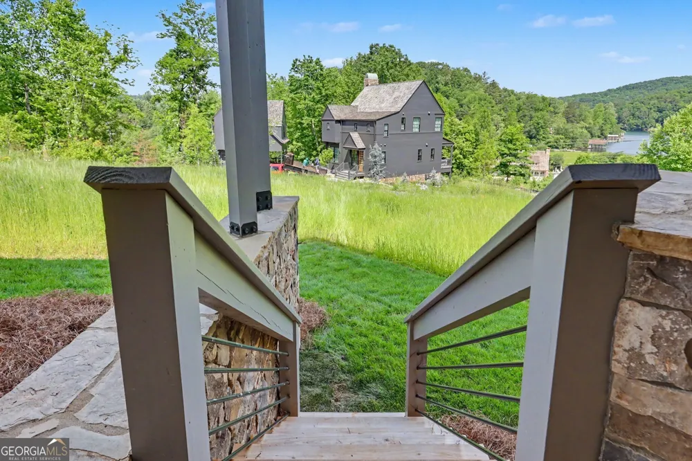 140 Cove View LN Clarkesville, GA 30523