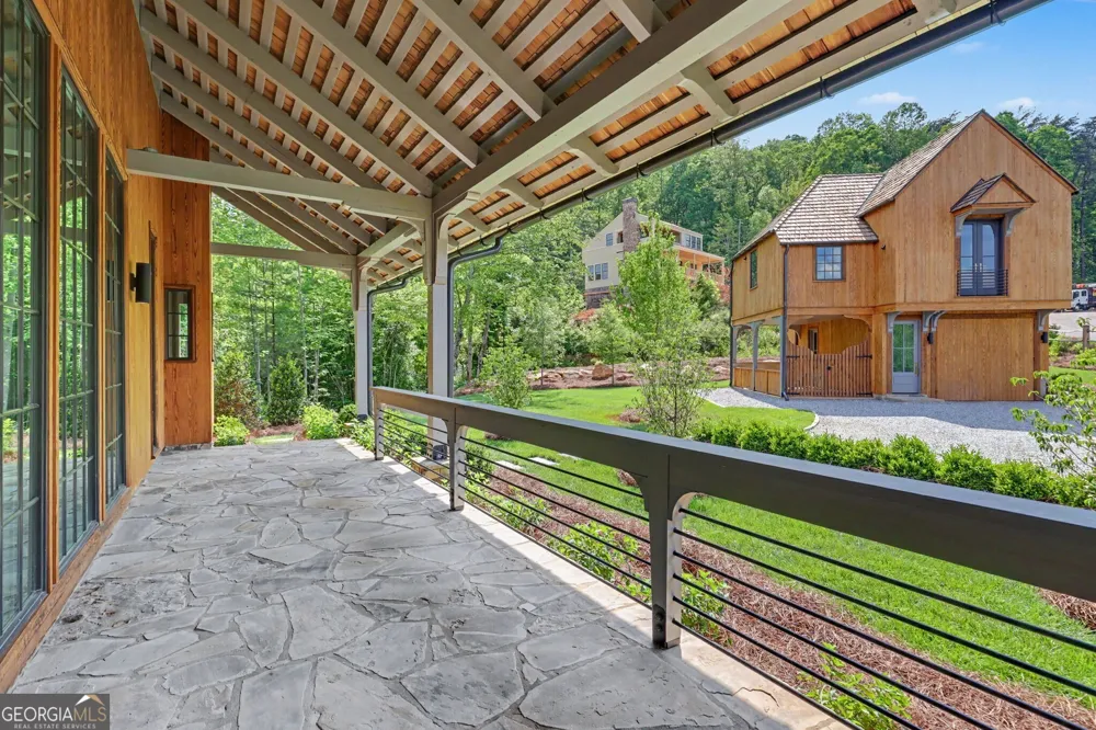 140 Cove View LN Clarkesville, GA 30523