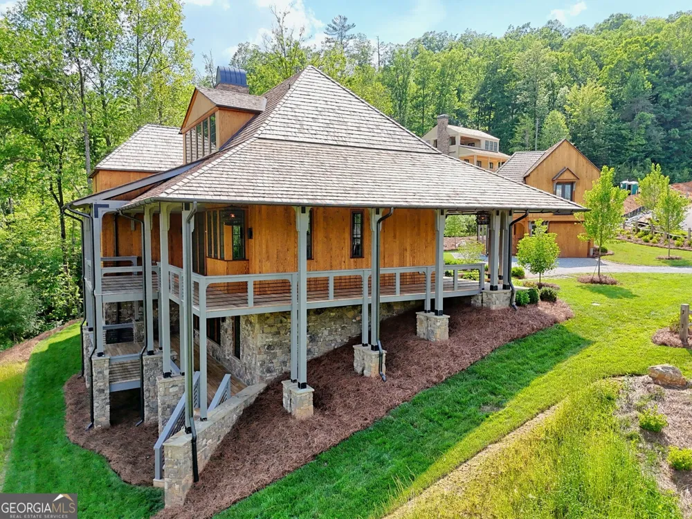 140 Cove View LN Clarkesville, GA 30523