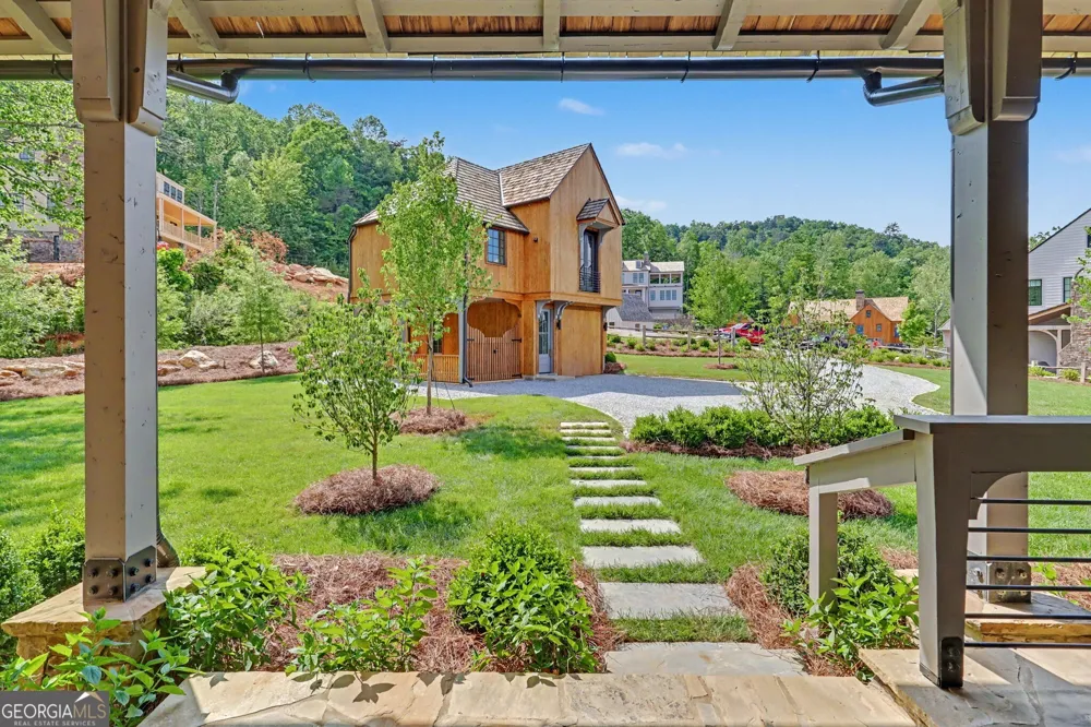 140 Cove View LN Clarkesville, GA 30523