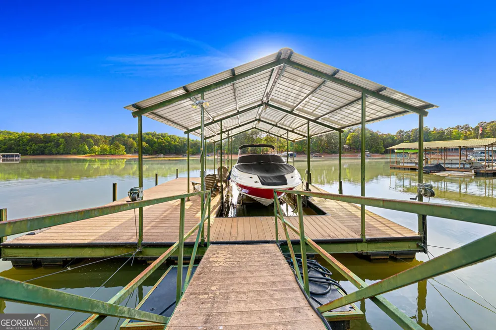 18 Water Course WAY Martin, GA 30557